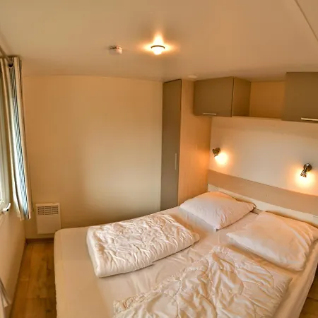 Am Waldrand - Mobilheim Pacifique Fuer 4 Personen - Dorsch *